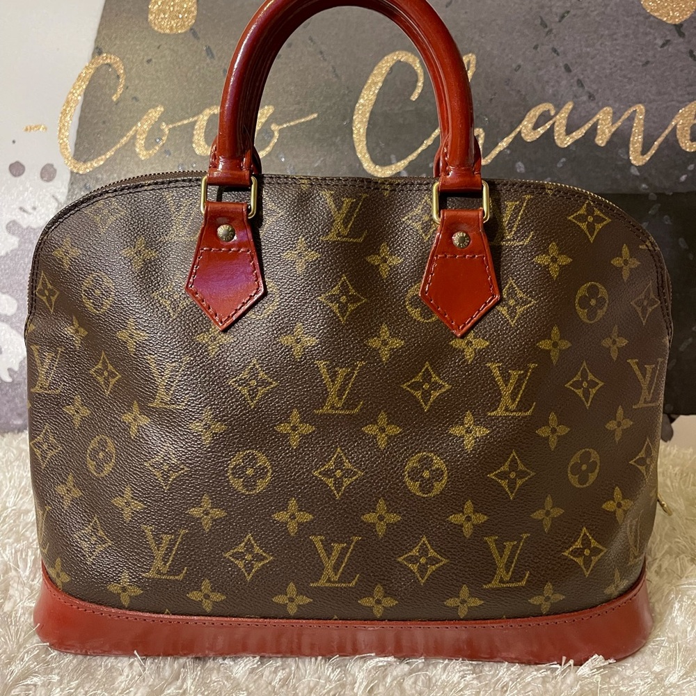 LOUIS VUITTON